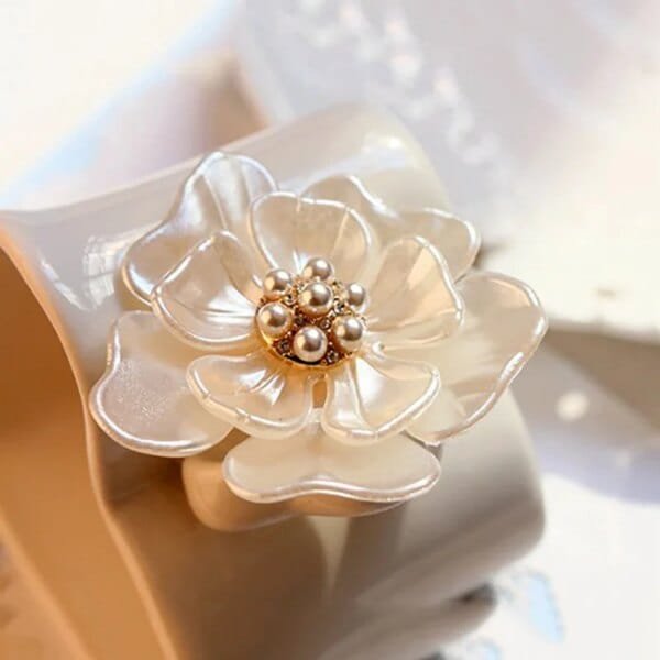 Elegant Camellia Flower Brooch: Trendy Pearl Pin for Women’s Fashion Miscellaneous Trending Jewelry Accessories Beauty & Health Deals Fashion Heart & Harmony Men's Clothing & Accessories Shine & Style Trending Now Women's Clothing & Accessories